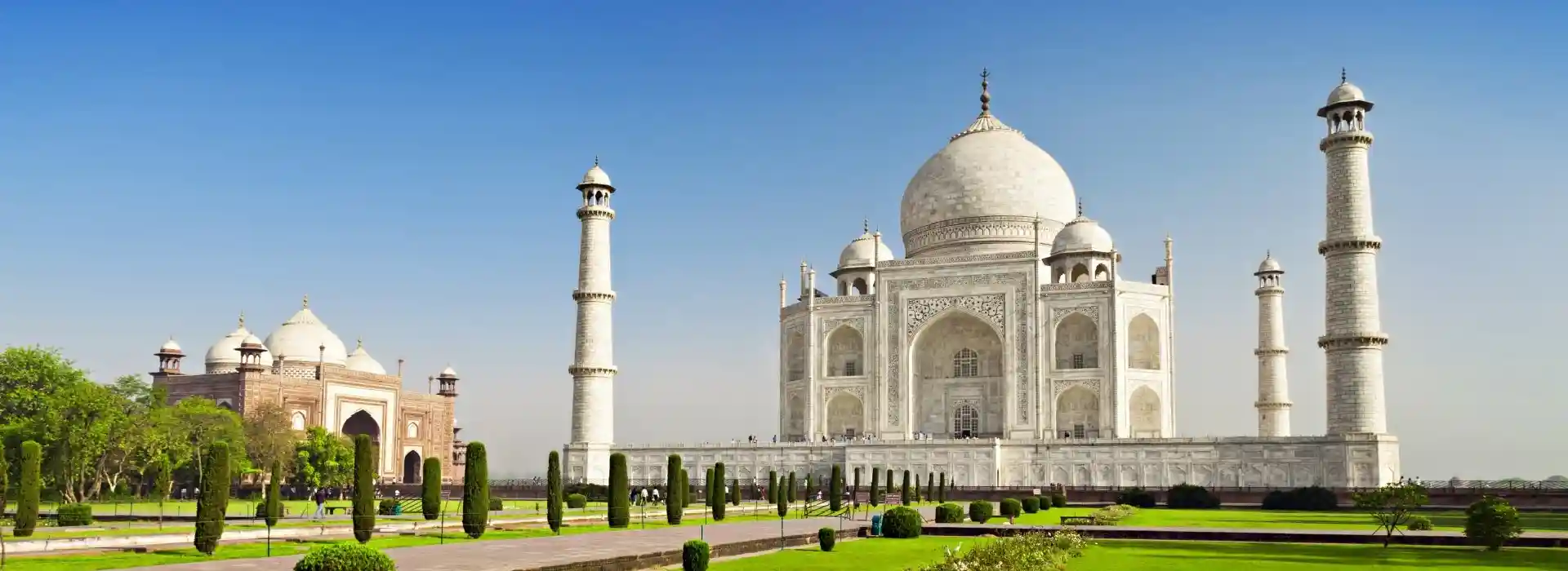 From Delhi: Day Trip to Taj Mahal and Agra Fort – By Car